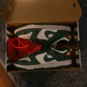 OFF WHITE DUNKS “PINE GREEN” (UA)